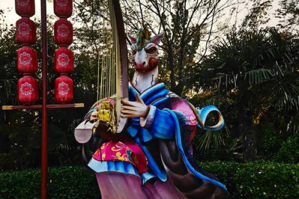 张灯结彩打一个生肖(张灯结彩猜生肖) 张灯结彩打一个生肖(张灯结彩猜生肖)