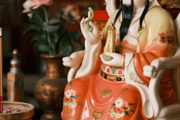 供奉观音还是供奉财神 供奉观音还是供奉财神