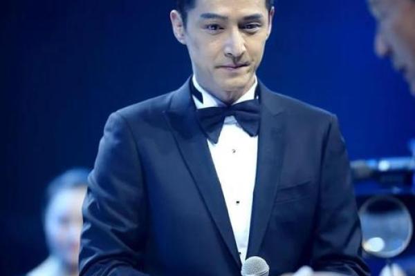 胡歌八字姻缘大揭秘，婚姻情感一览无余！