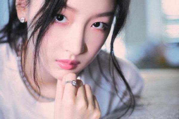 八字看哪些女孩是素颜美女 八字看哪些女孩是素颜美女