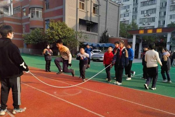 跳八字长绳 跳八字长绳