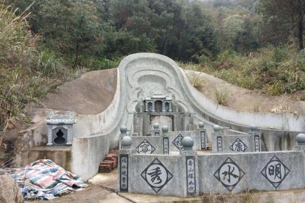 改八字，迁祖坟，精心布局20年，“心机”父母终将女儿送进豪门