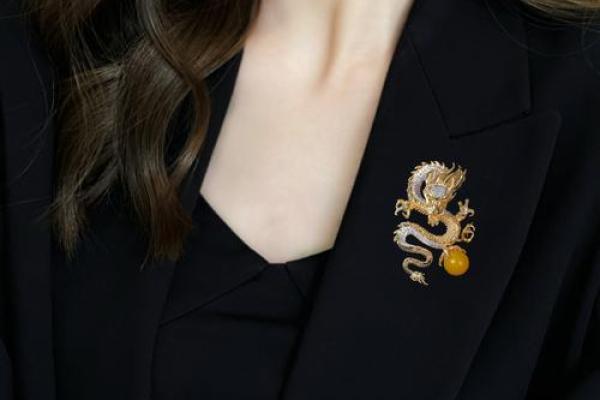 人像胸针风水 人像胸针风水