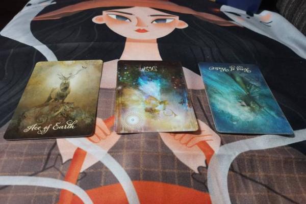 塔罗测试:年初,你会遭遇桃花劫吗? 塔罗测试:年初,你会遭遇桃花劫吗?