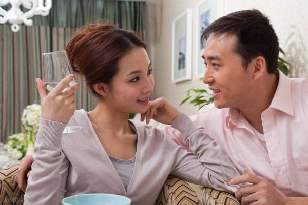 不爱原配爱小三的星座男